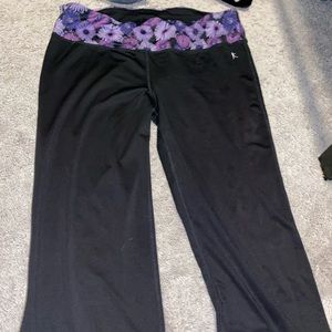 Women’s capris athletic pants. Size medium